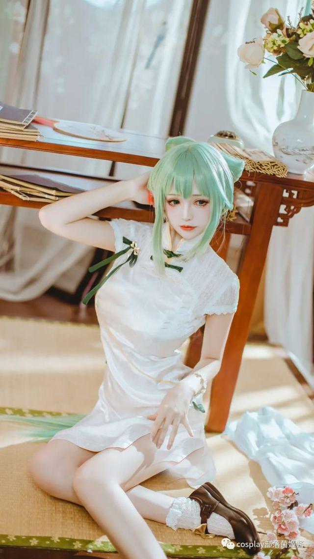 cos：初音韶华旗袍cos正片@衣衣