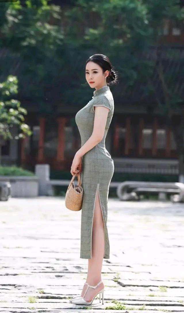 来一组旗袍美女你值得收藏